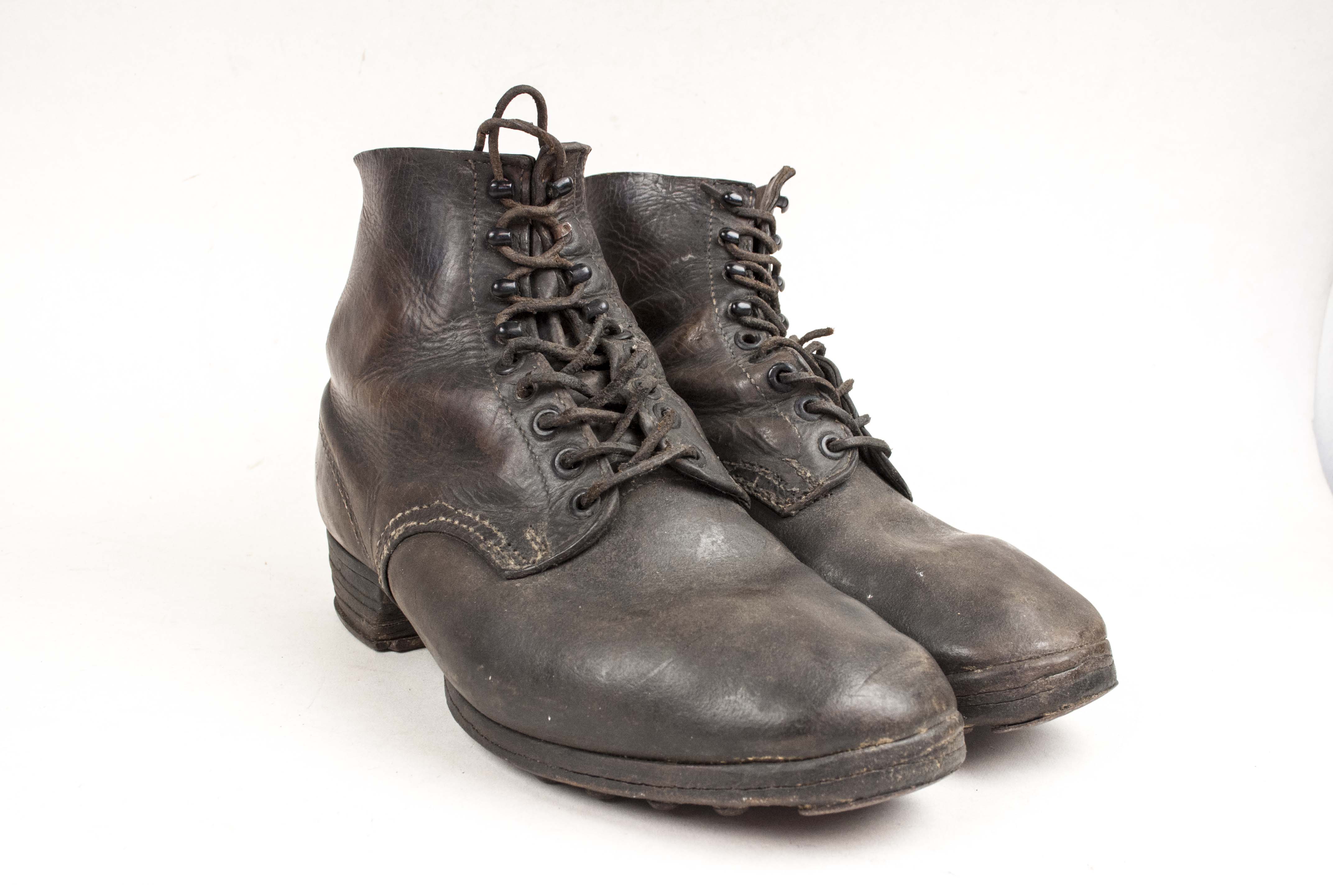 M37 ankle boots in good used condition – fjm44