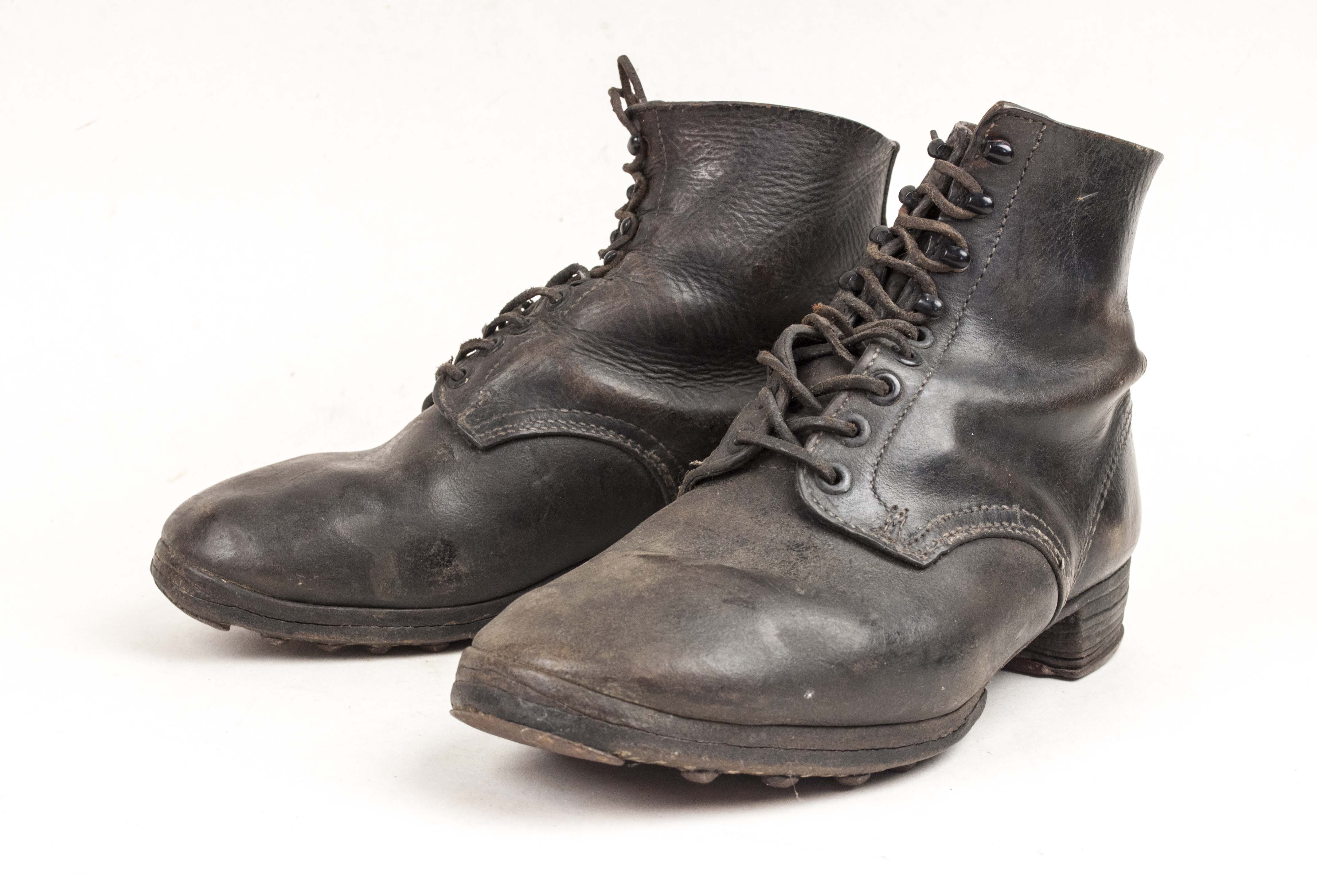 M37 ankle boots in good used condition – fjm44