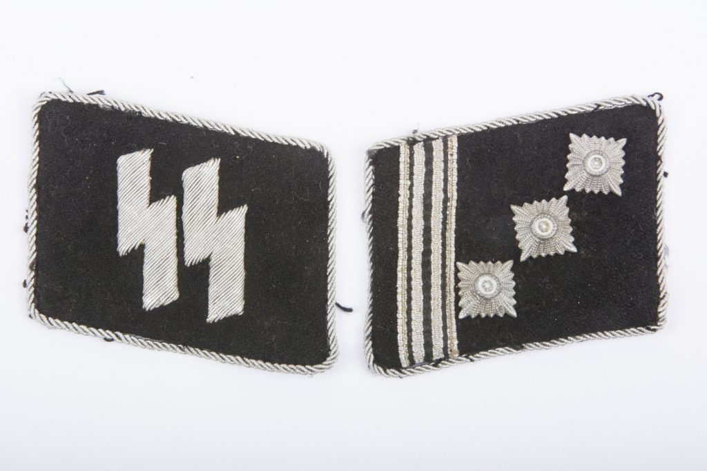 Waffen-SS collar tabs for Hauptsturmführer – fjm44