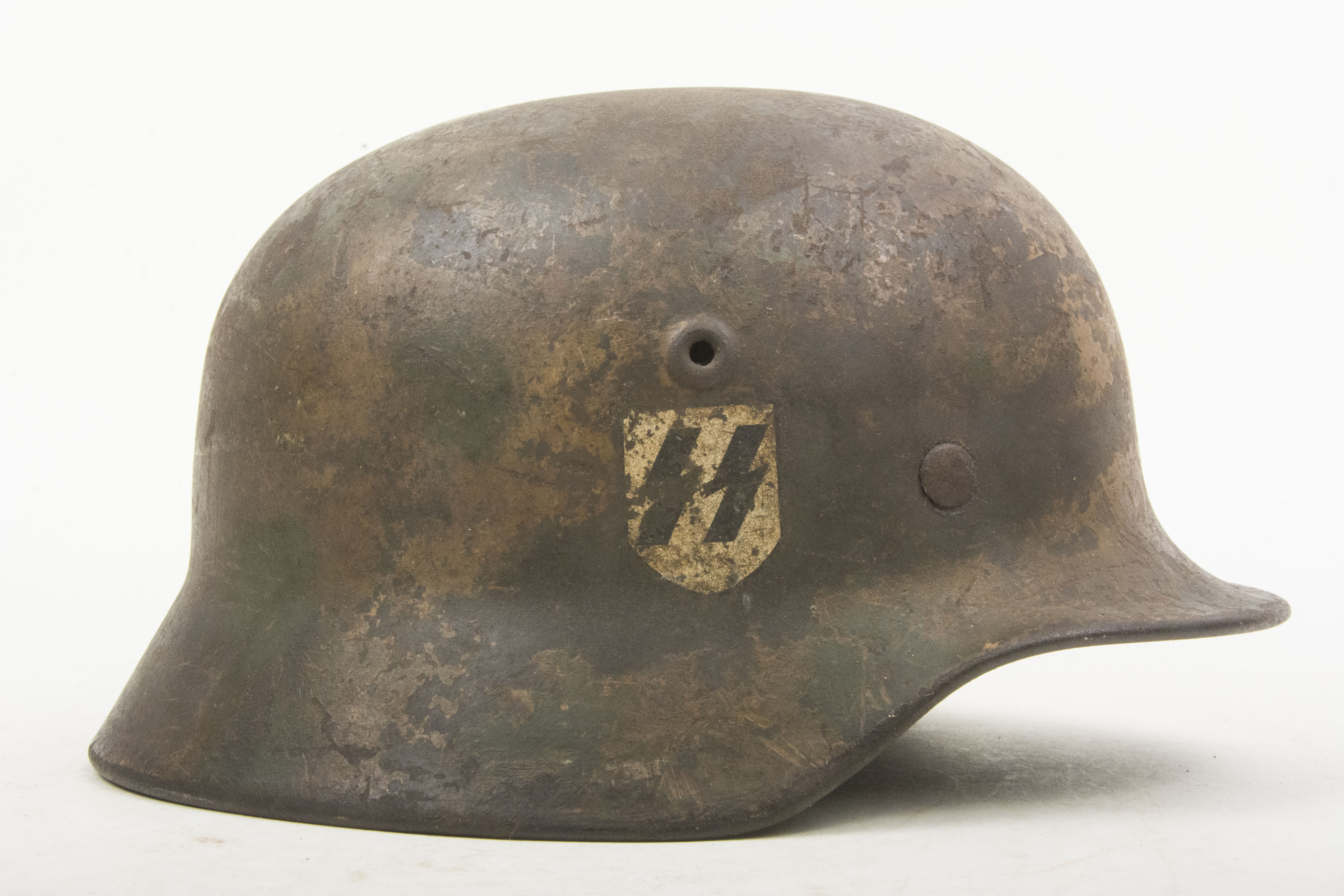 Helmet – M40 – Q66 – Waffen SS – Three tone camouflage – Battle damaged –  fjm44