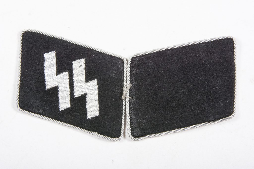 Rare unissued set embroided Waffen-SS officers collar tabs – fjm44