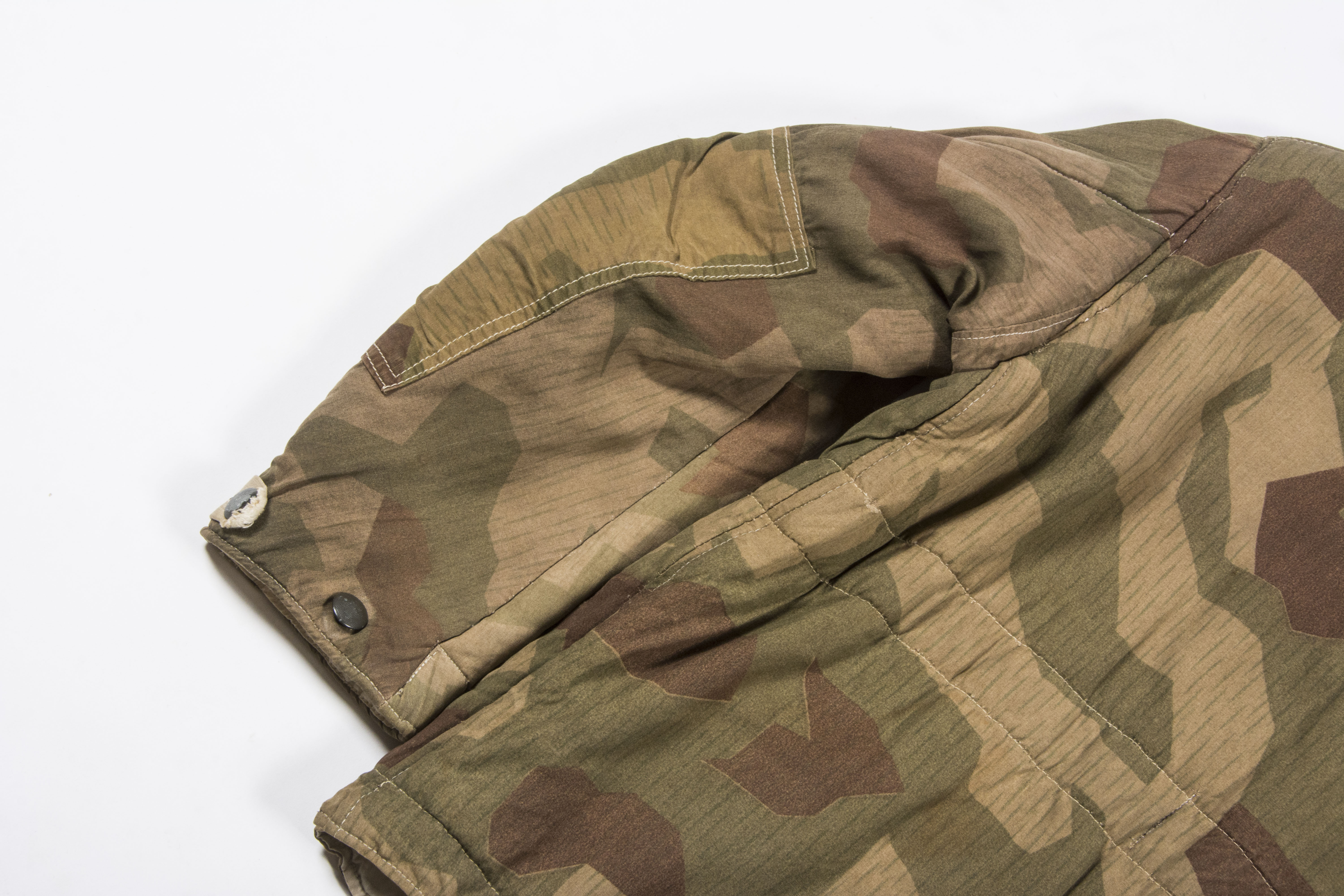 Reversible winter parka in reversed splittertarn camouflage – fjm44