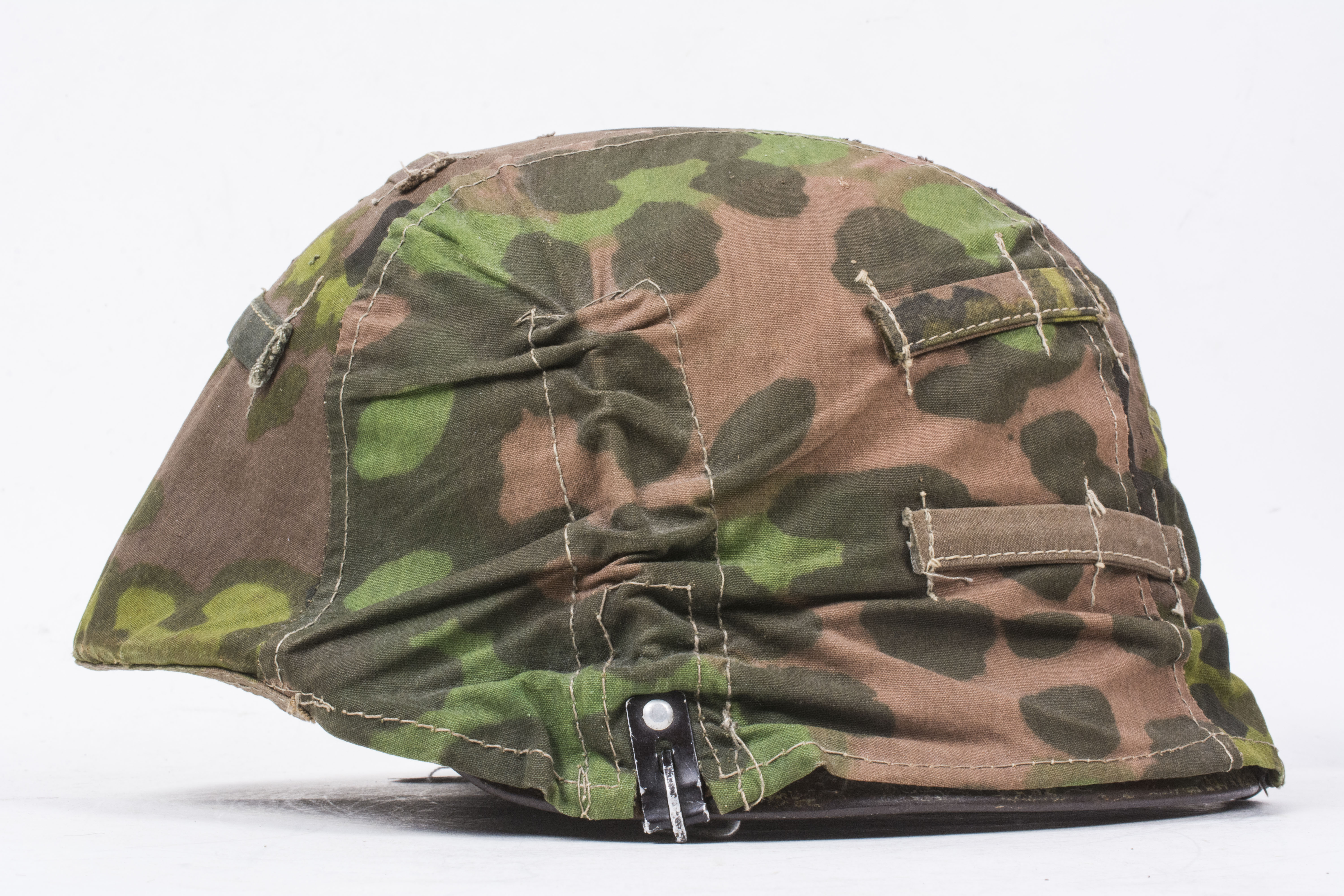 Second pattern Waffen-SS helmet cover in plane tree camouflage – fjm44