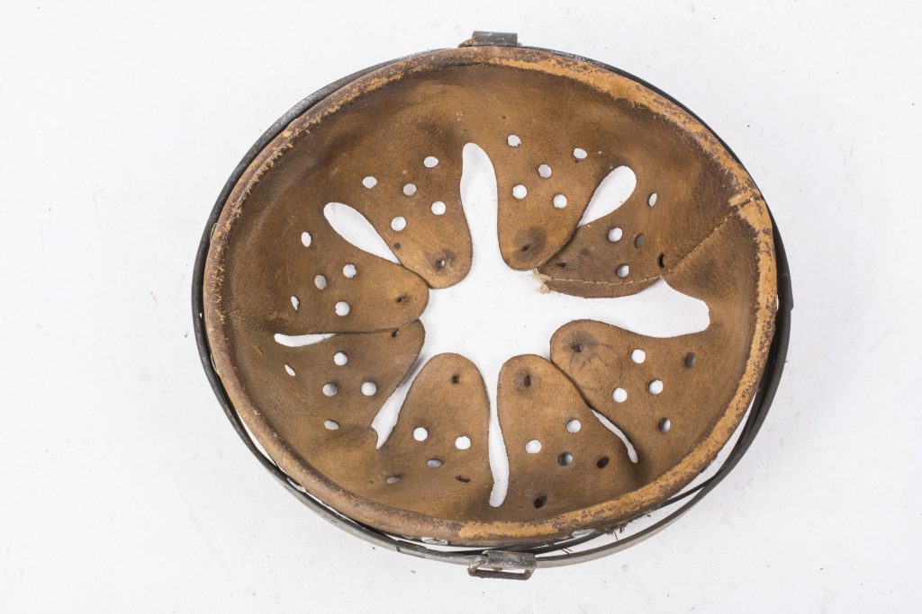 Steel German M31 helmet liner size 64/57 fjm44