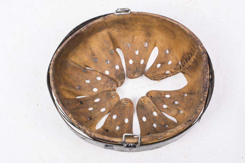 Steel German M31 helmet liner size 66/59 fjm44