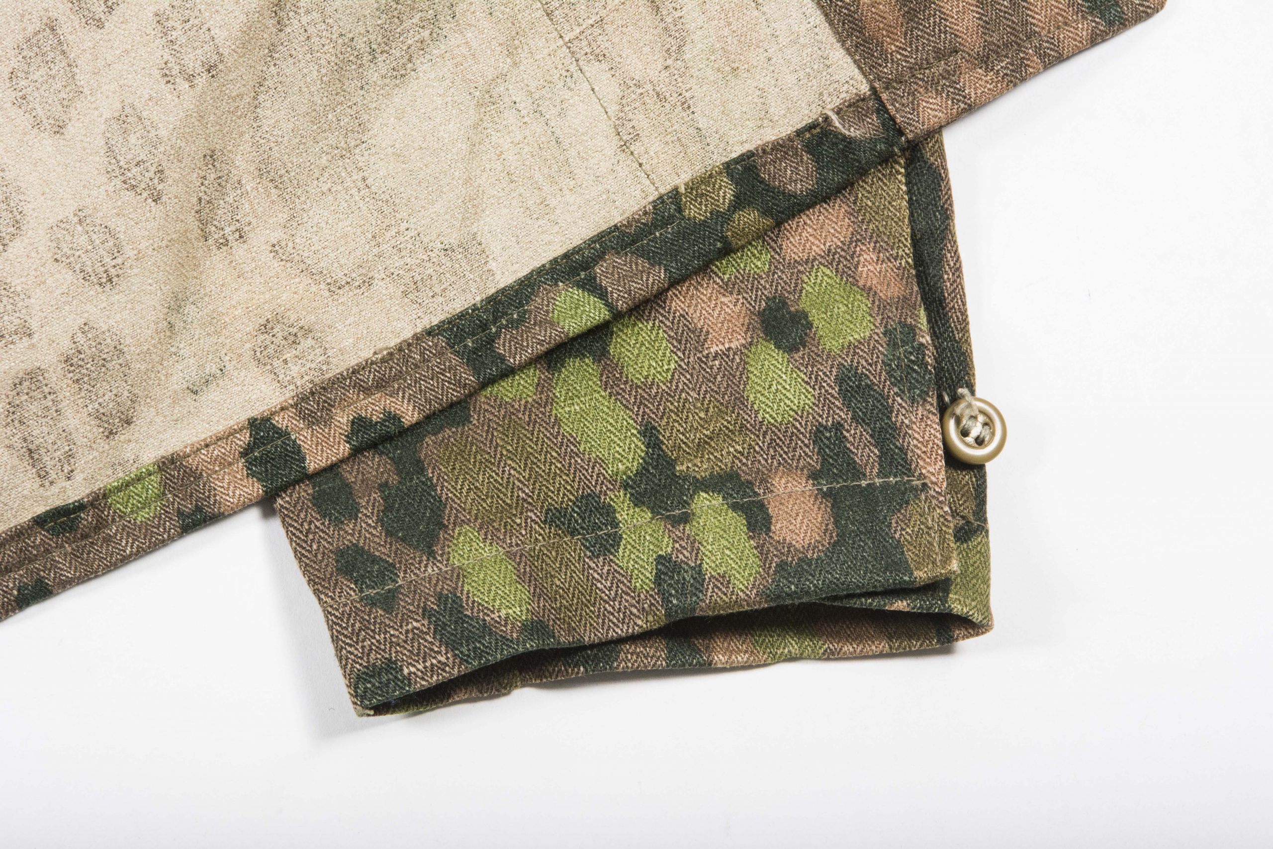 Waffen-SS dot pattern uniform in Erbsentarn camouflage marked 0/0793 ...