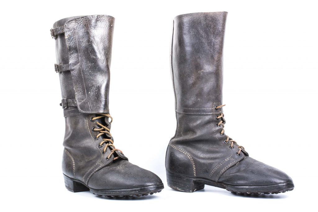 Extremely rare M33 Reichswehr EM/NCO jackboots – fjm44