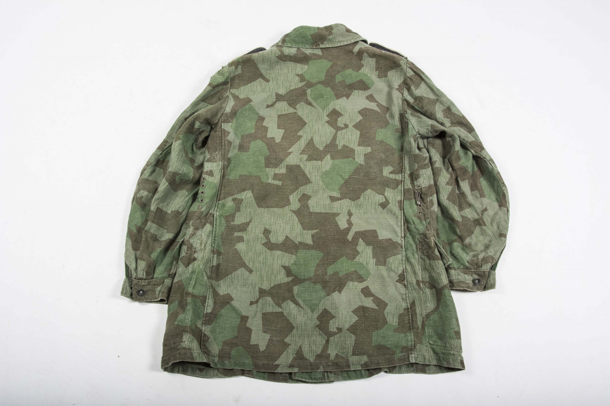 Second pattern Luftwaffe Field Division smock with HG shoulderstraps ...