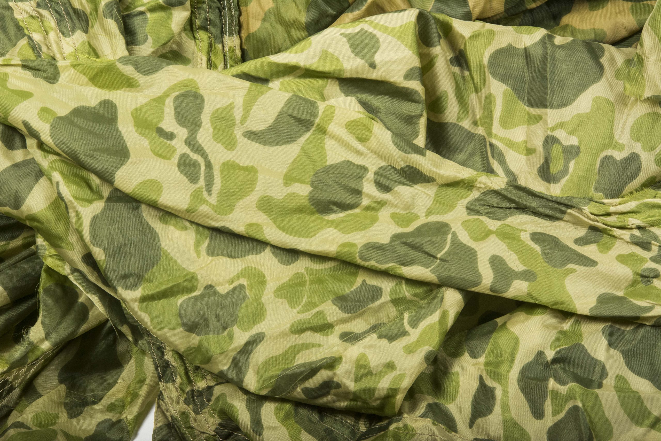 US camouflaged drop chute for A4 and A5 container – fjm44