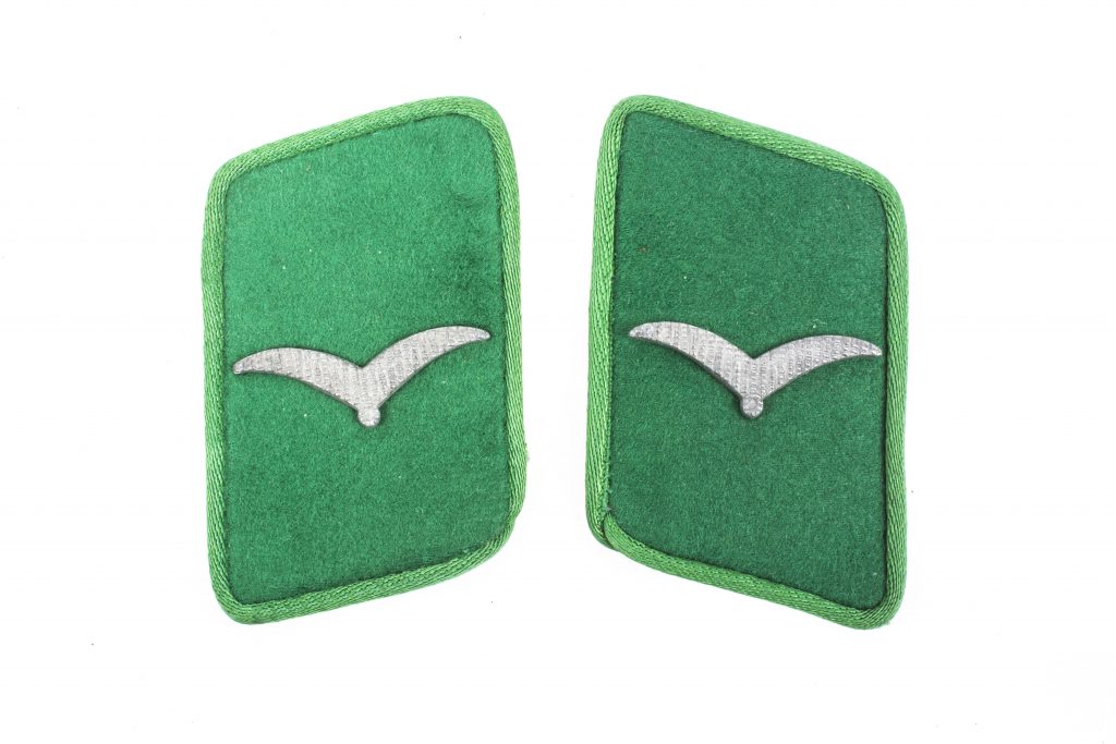 Felddivision collar tabs – fjm44